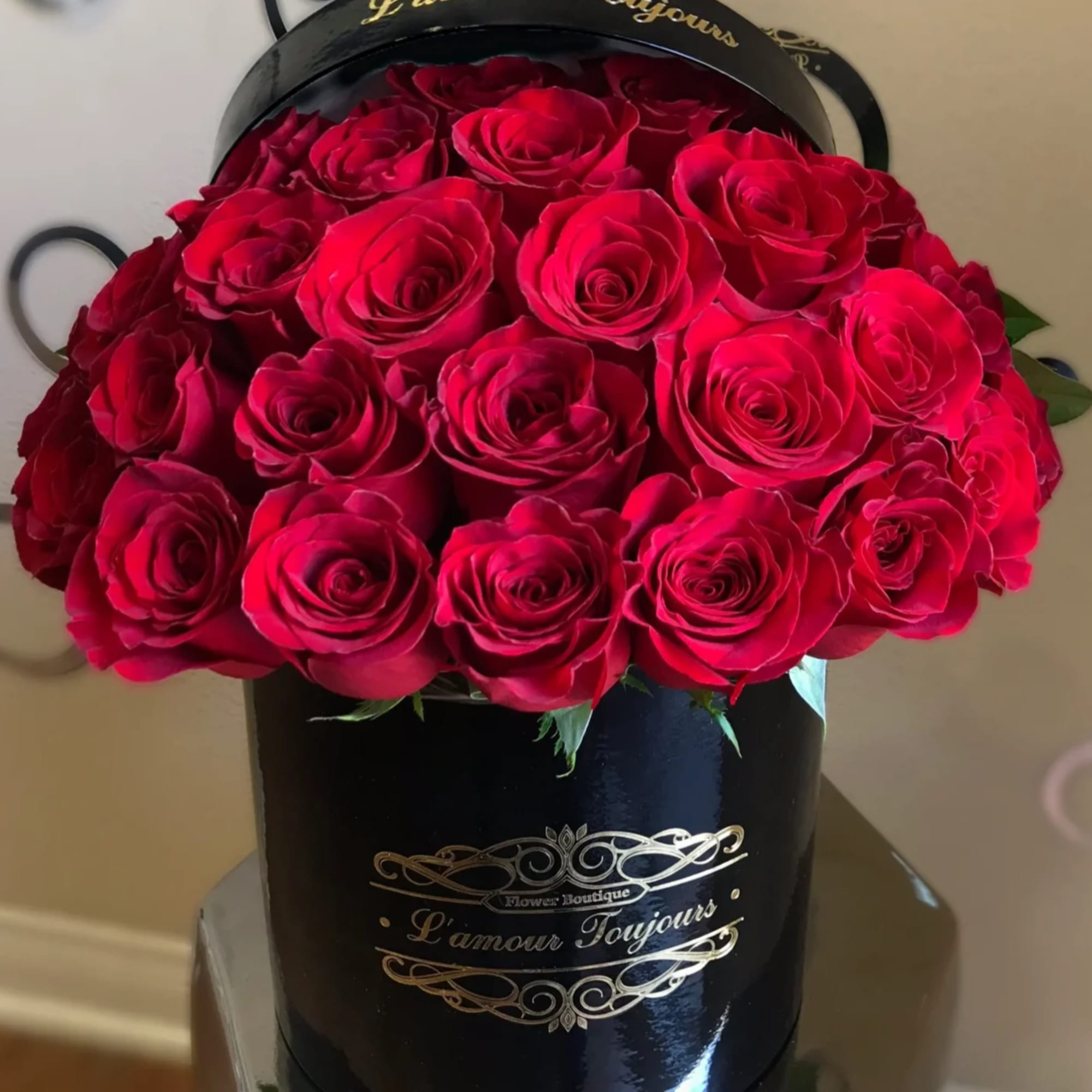 Classic Signature Box Red Roses - Orange County Same Day Delivery
