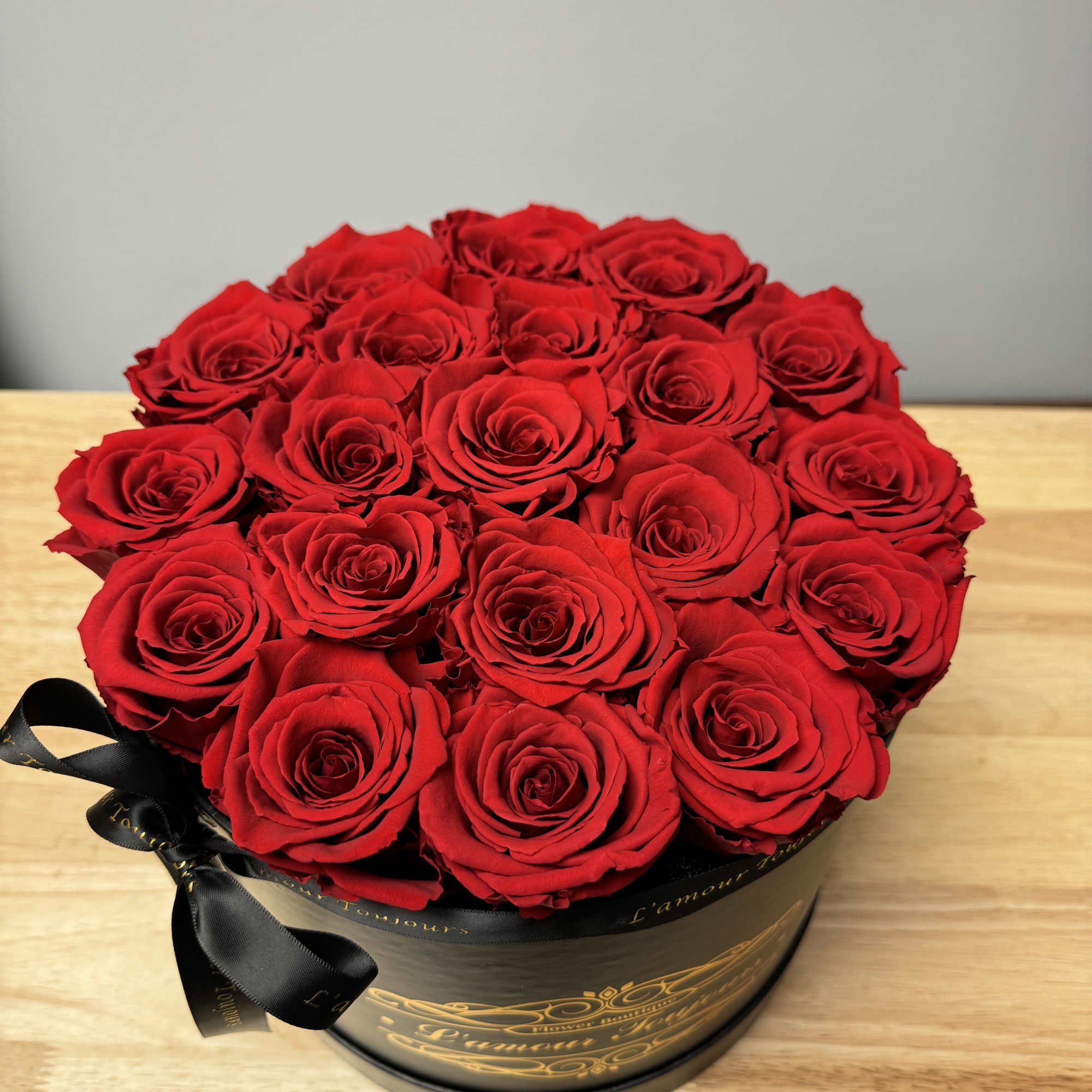 Everlasting Red Signature Box - Real Roses that last up to 3 years