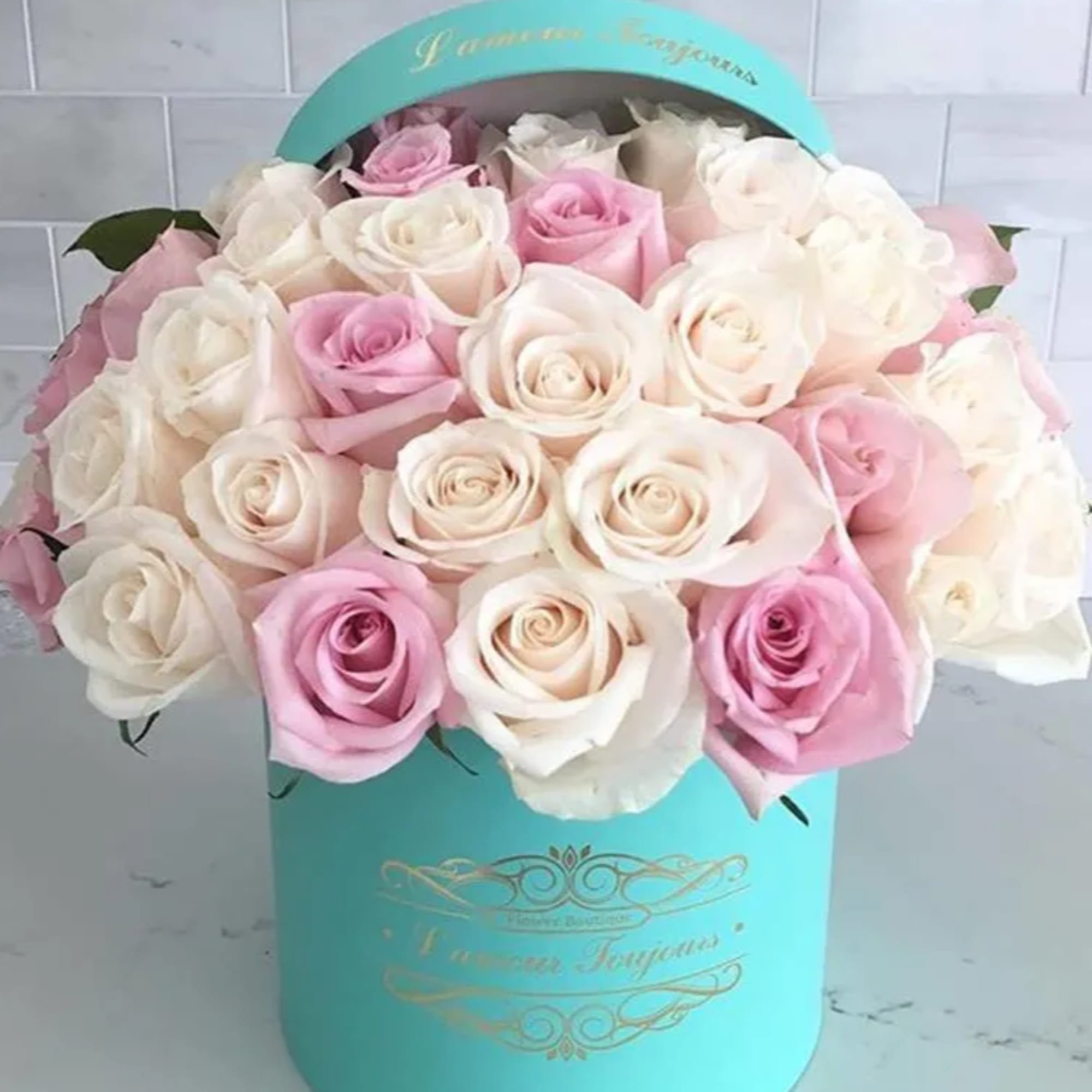 Le Pastel Signature Box