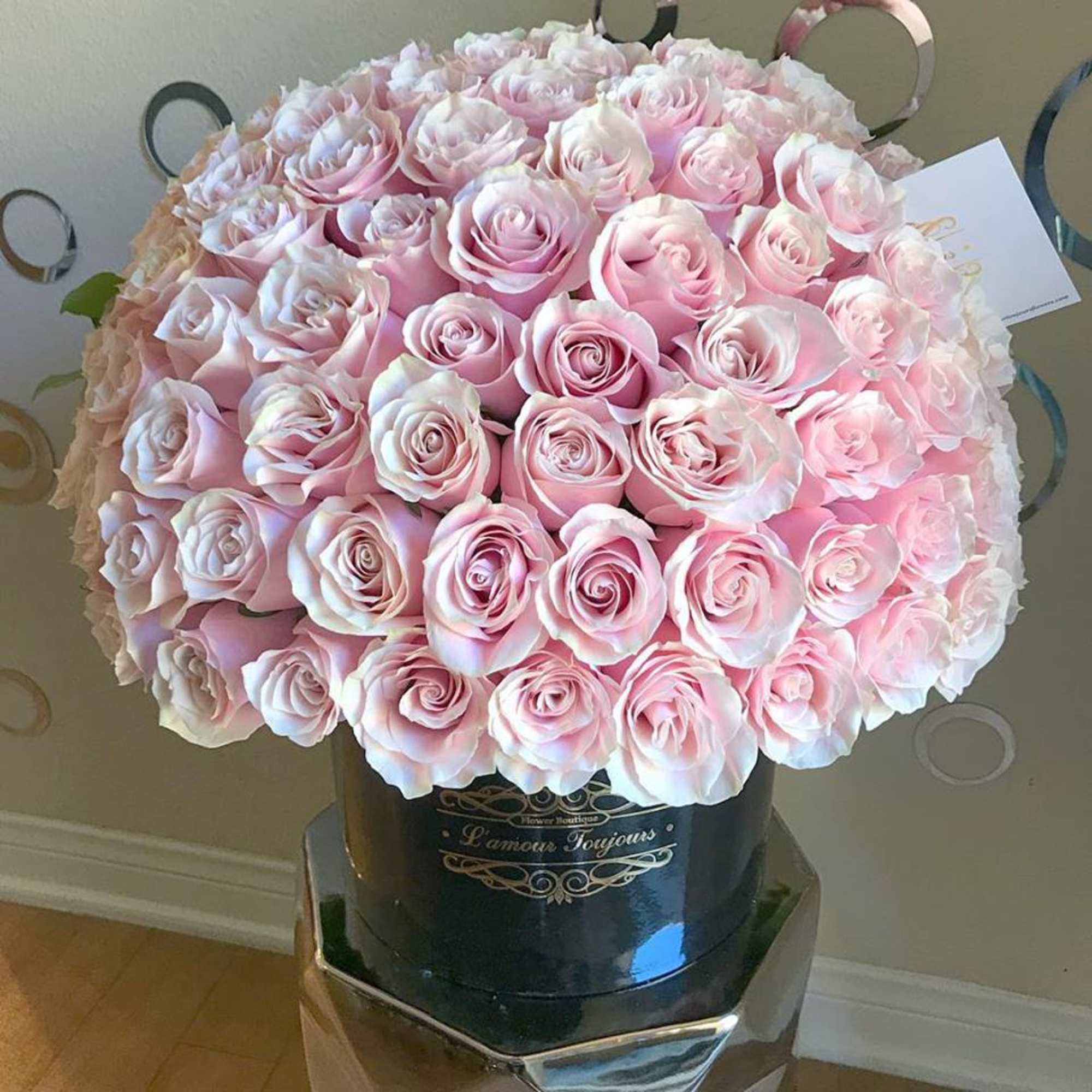 Beverly Hills Signature Flower Box - Same Day Flower Delivery