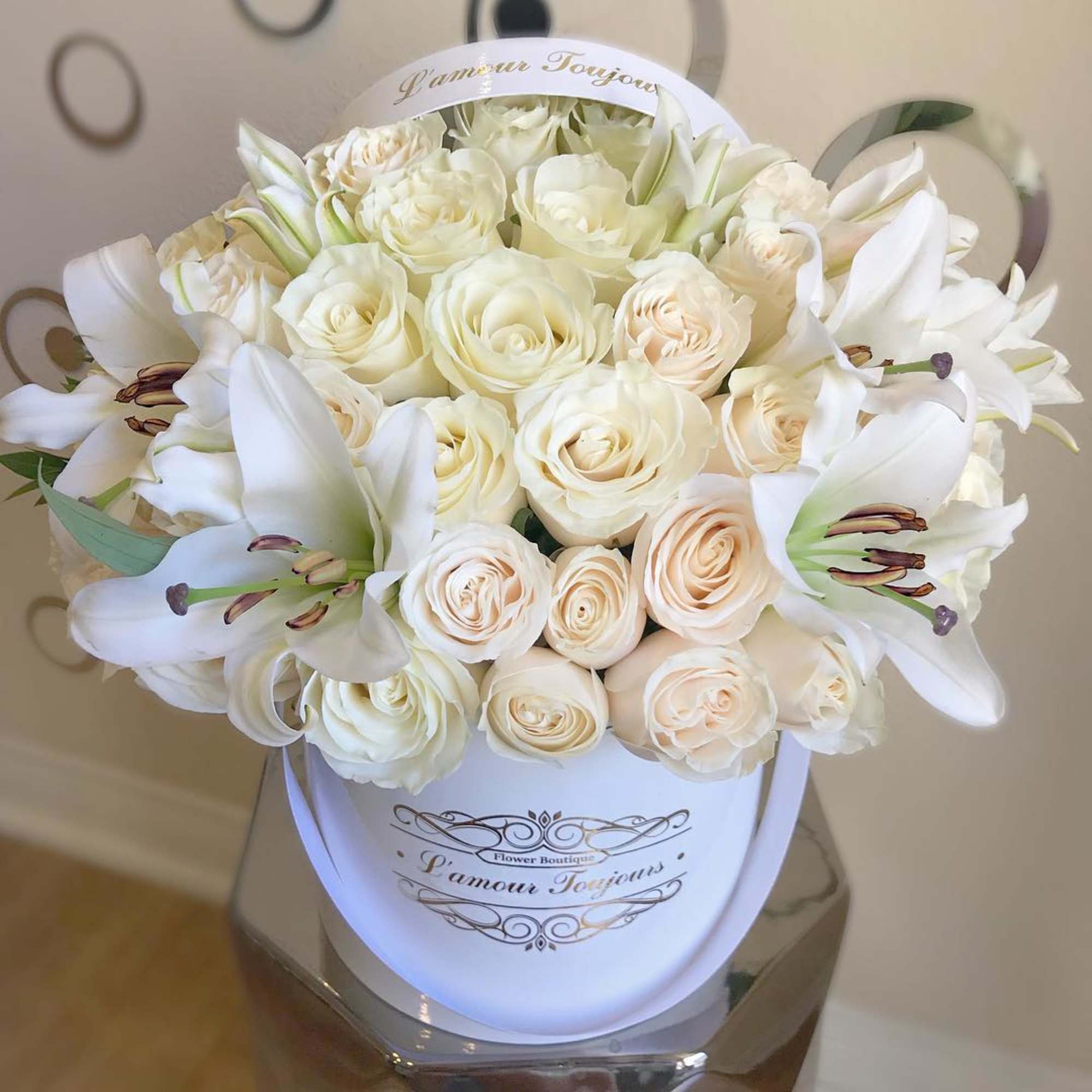 White Lilies And Roses Signature Box