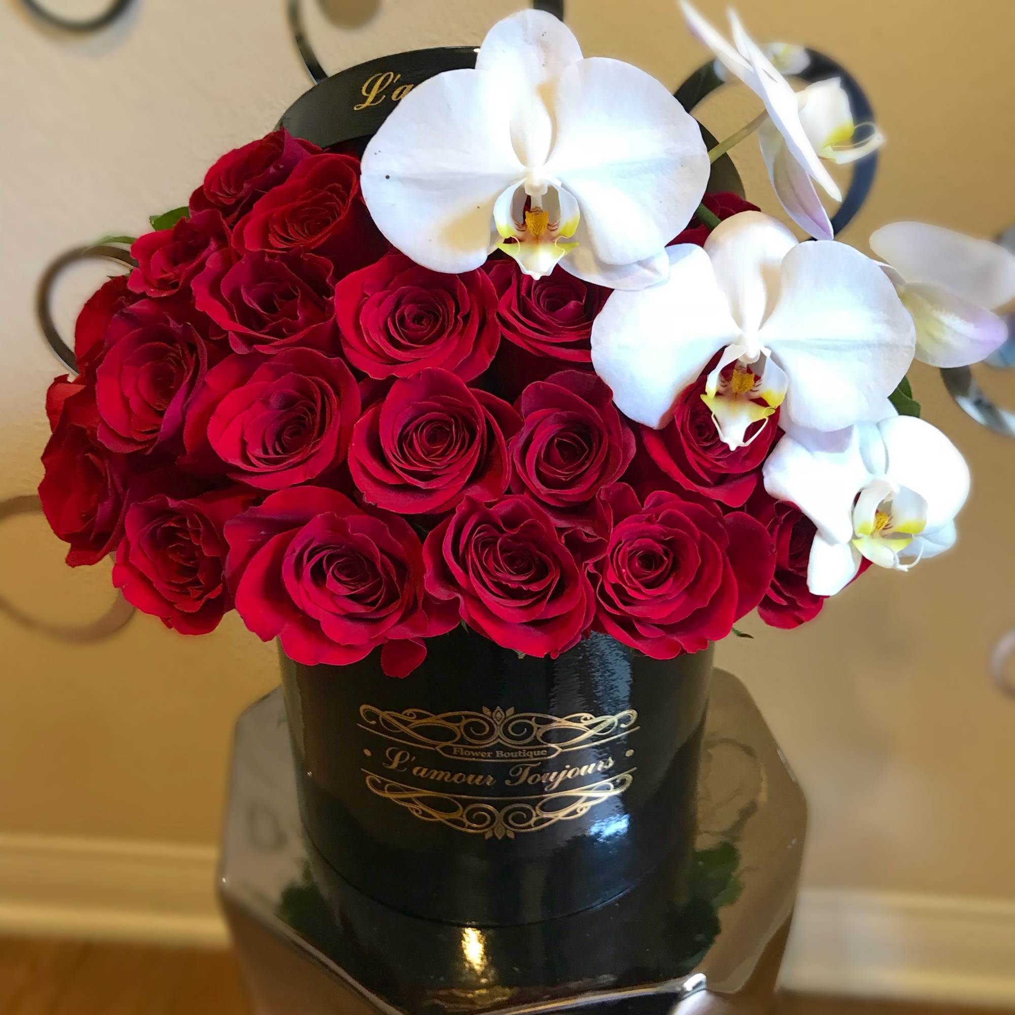 Westminster Signature Flower Box